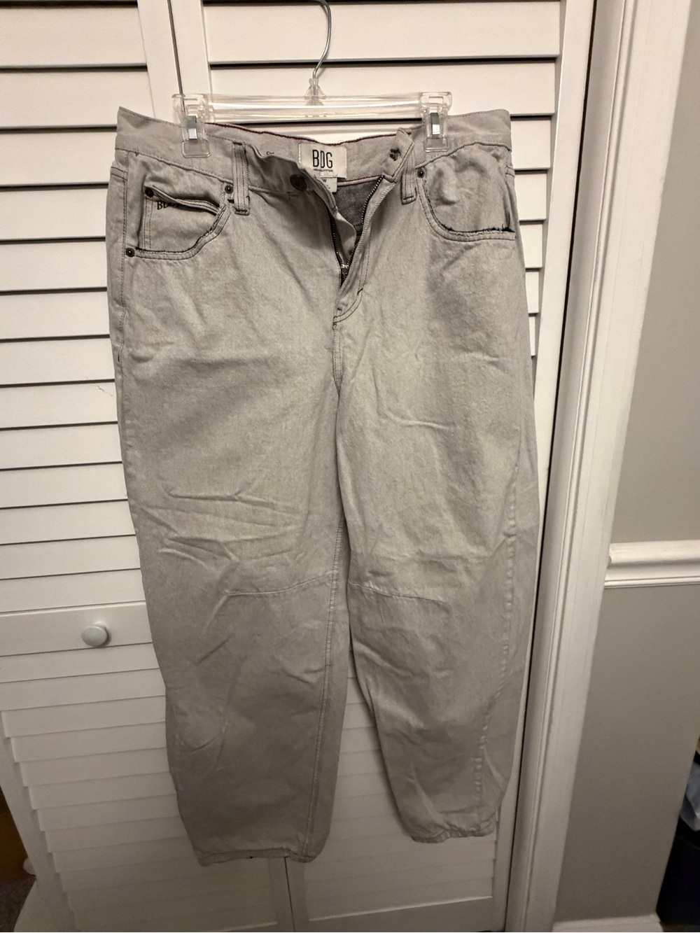 Urban Outfitters BDG Logan Buckle Baggy Barrel Jeans